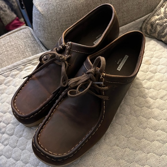 Woman’s Clark low leather shoes - Picture 2 of 5